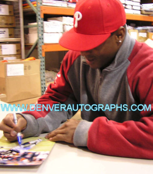 Mike Bell Autographed/Signed Denver Broncos 8x10 Photo 10468