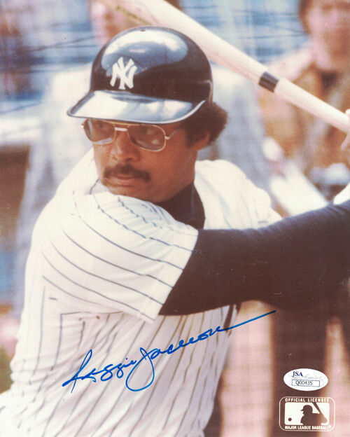 Reggie Jackson Autographed/Signed New York Yankees 8x10 Photo JSA 11778