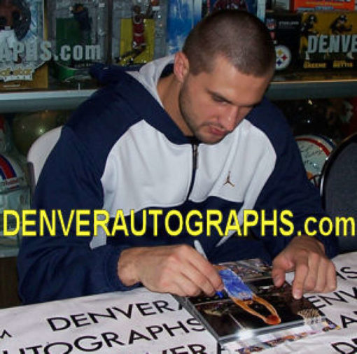 Linas Kleiza Autographed/Signed Denver Nuggets 8x10 Photo 11978 PF
