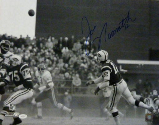 Joe Namath Autographed/Signed New York Jets Passing 16x20 Photo JSA 12548 PF