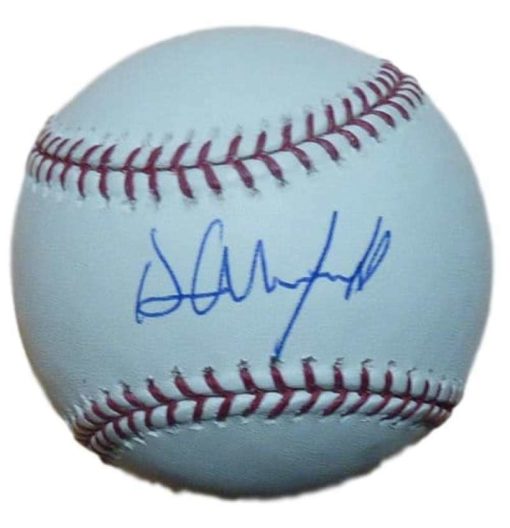 Dave Winfield Autographed OML Baseball New York Yankees 13870