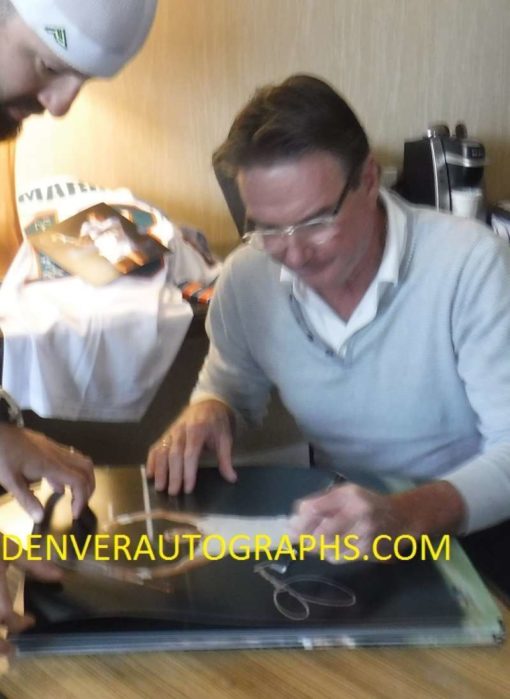 Jimmy Connors Autographed/Signed Tennis 16x20 Photo JSA 14020