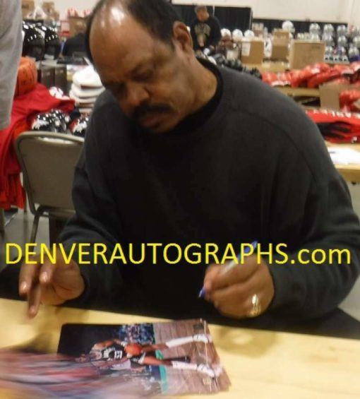 Artis Gilmore Autographed/Signed San Antonio Spurs 8x10 Photo HOF JSA 14615 PF