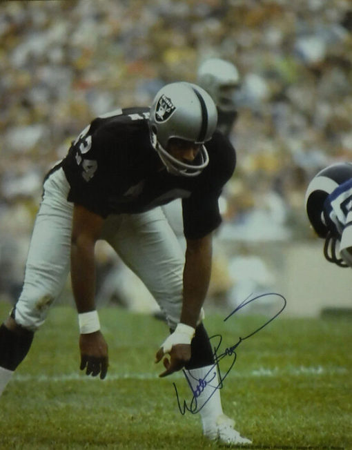 WILLIE BROWN AUTOGRAPHED/SIGNED OAKLAND RAIDERS 16X20 PHOTO 20335