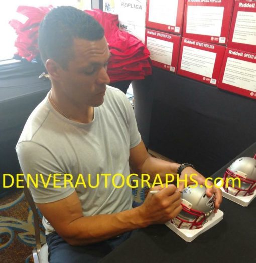 Tony Gonzalez Autographed/Signed Atlanta Falcons Blaze Mini Helmet JSA 21492