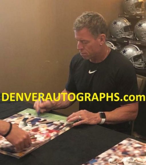 Troy Aikman Autographed/Signed Dallas Cowboys 16x20 Photo BAS 21983