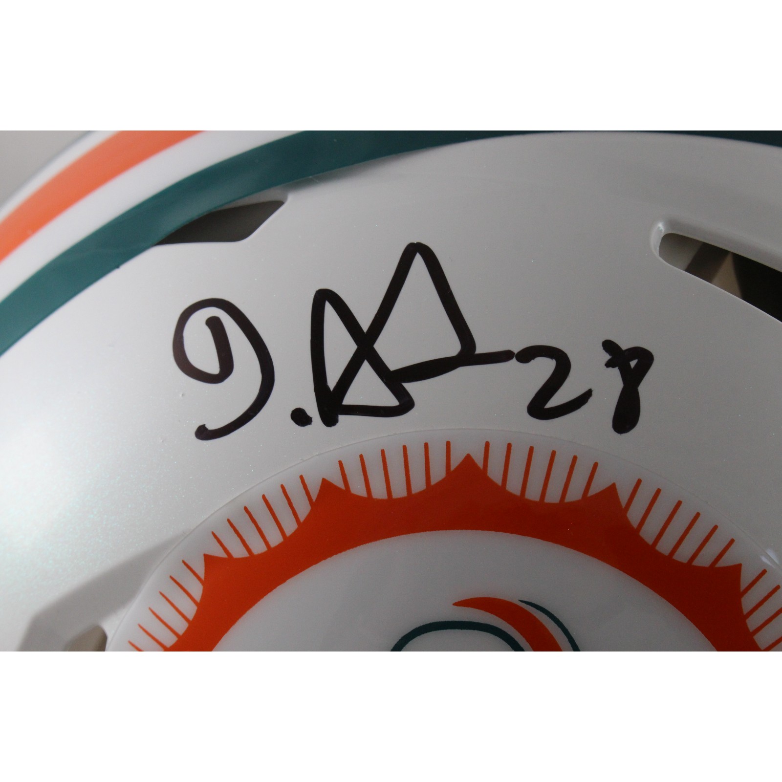 Devon Achane Autographed Miami Dolphins Authentic Tribute Helmet Beckett W 54977
