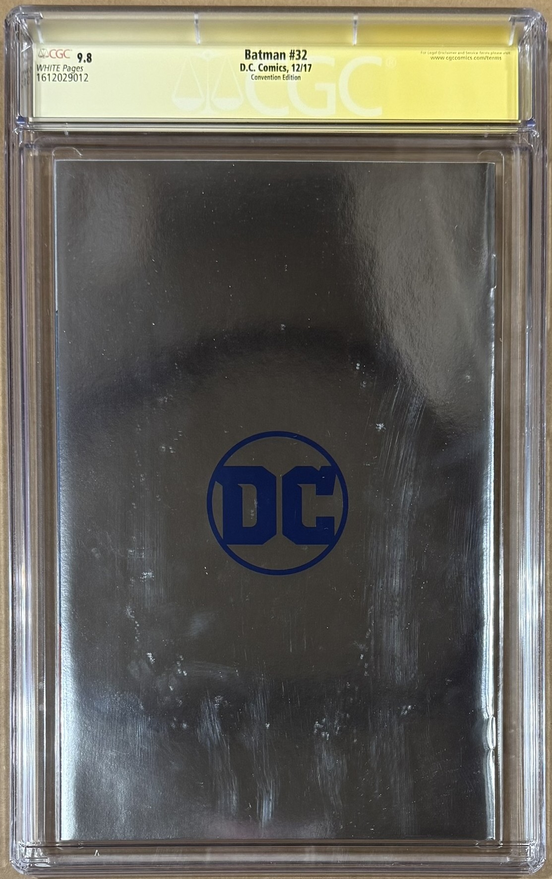Ben Affleck Autographed Batman NYCC Convention Foil Variant SS #32 CGC 9 Ben Affleck Autographed Batman NYCC Convention Foil Variant SS #32 CGC 9.8 56598
