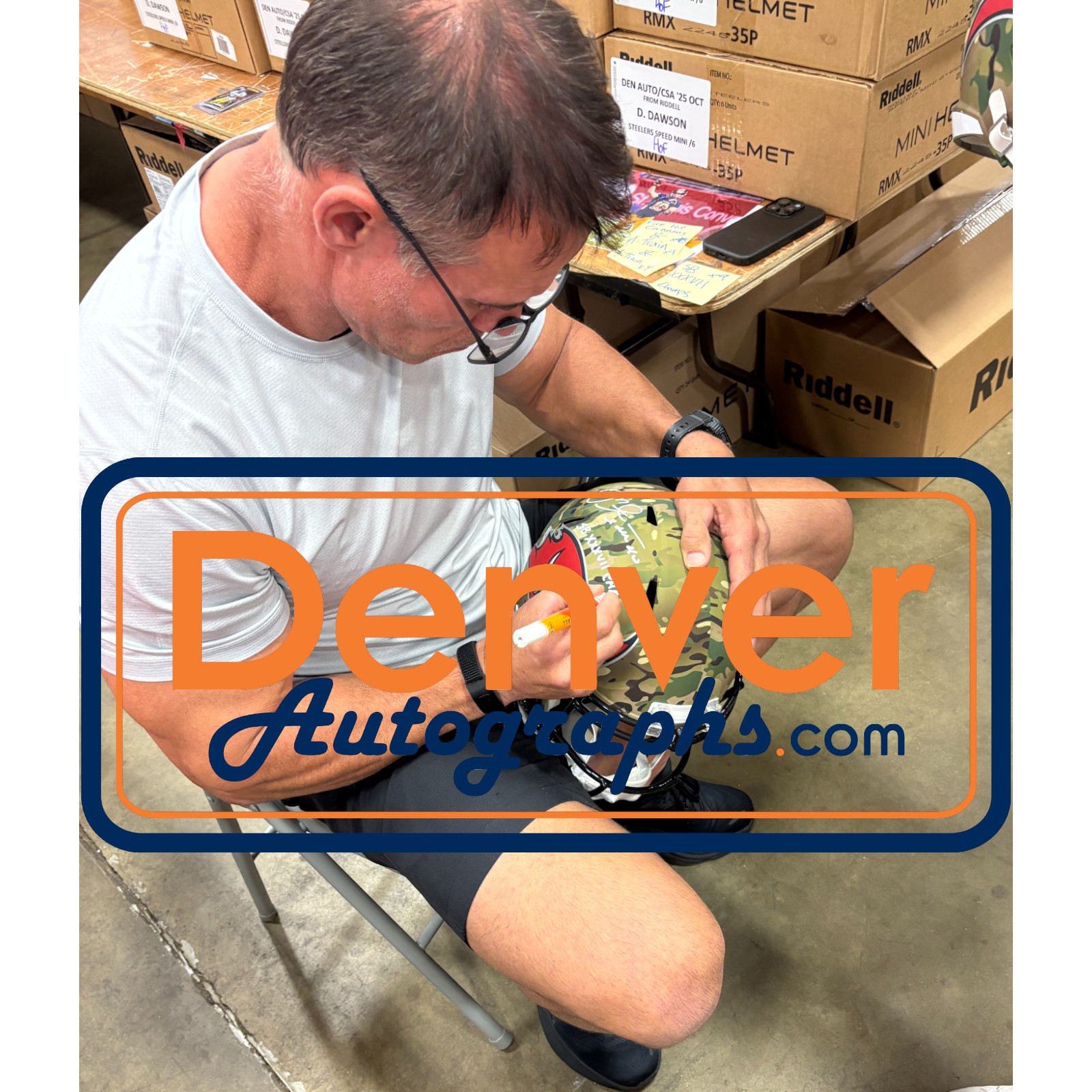 Mike Alstott Signed Tampa Bay Buccaneers F/S Helmet Camo SB Champs Beckett 54610 7 Mike Alstott Signed Tampa Bay Buccaneers F/S Helmet Camo SB Champs Beckett 54610