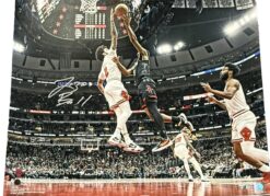 Lonzo Ball Autographed/Signed Chicago Bulls 16x20 Photo Fanatics 54388