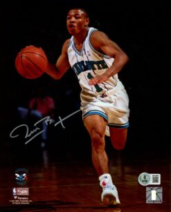 Muggsy Bogues Autographed Charlotte Hornets 8x10 Photo Beckett Witness 54734