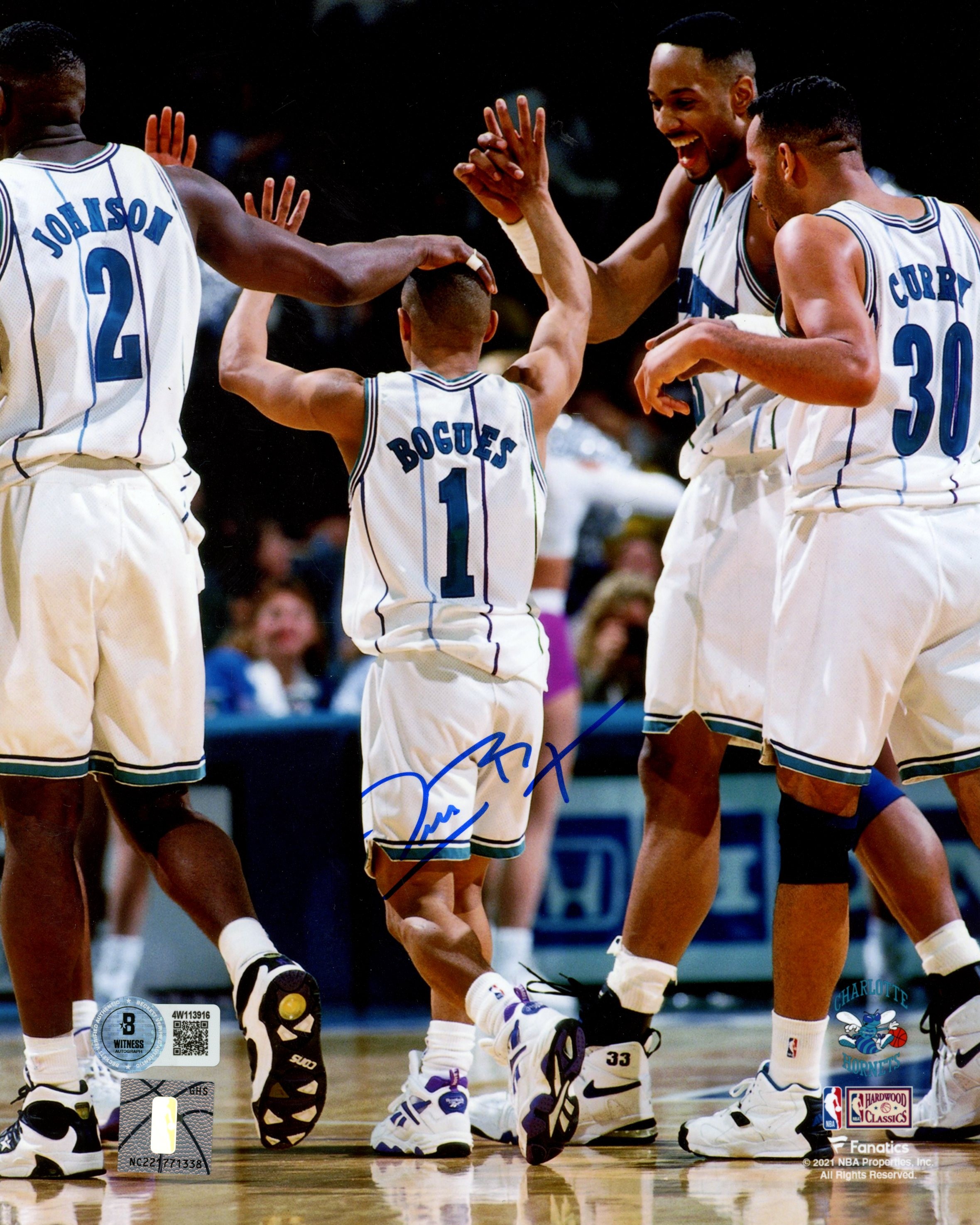 Muggsy Bogues Autographed Charlotte Hornets 8x10 Photo Beckett Witness 54686