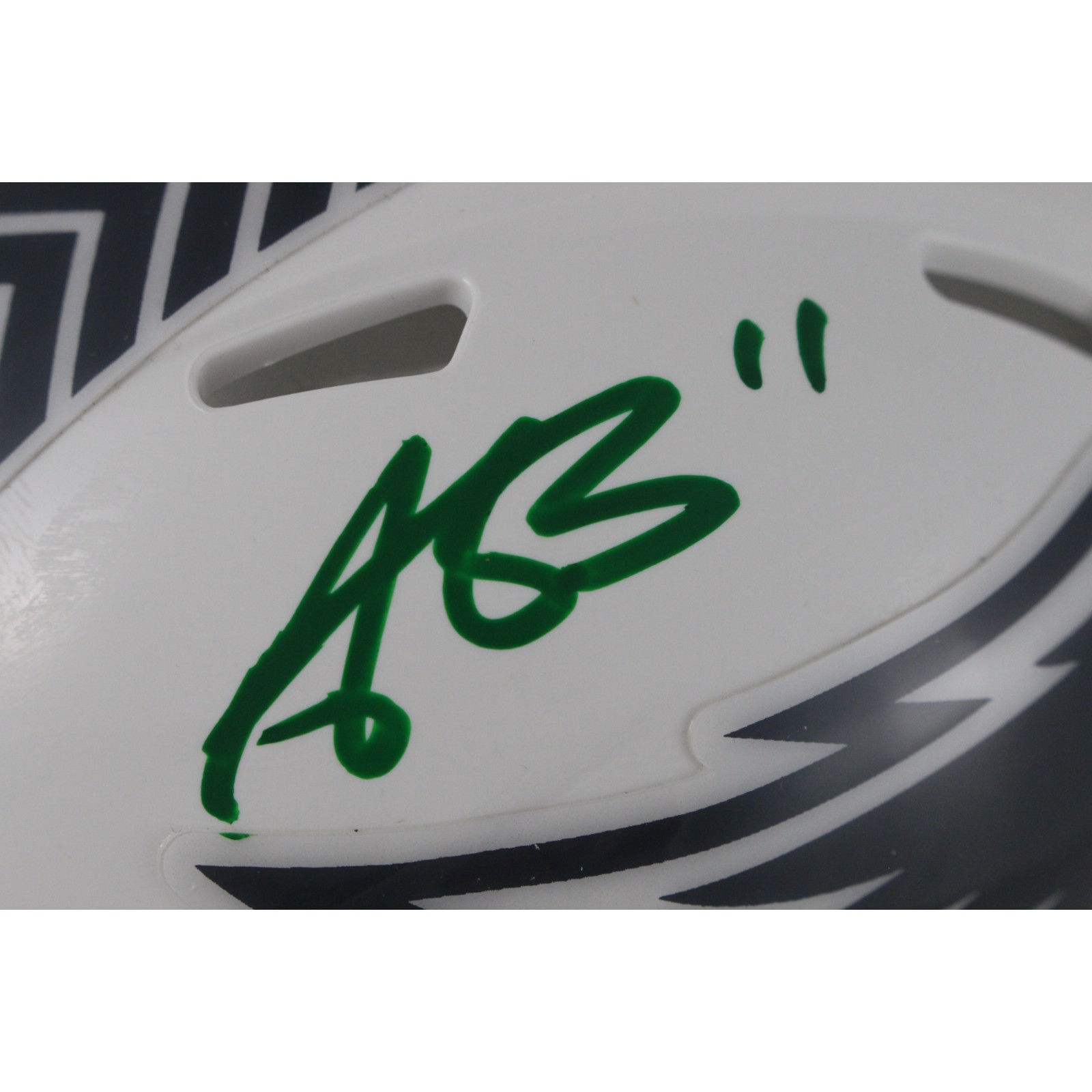 AJ Brown Autographed/Signed Philadelphia Eagles 24 STS Mini Helmet Beckett 49807