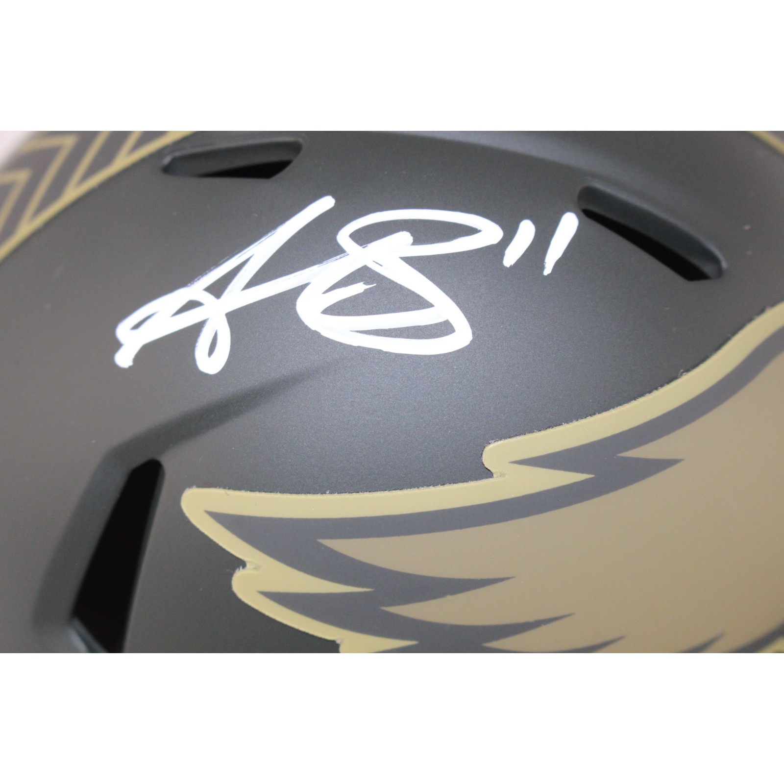 AJ Brown Autographed Philadelphia Eagles 25 STS Mini Helmet Beckett W 54033
