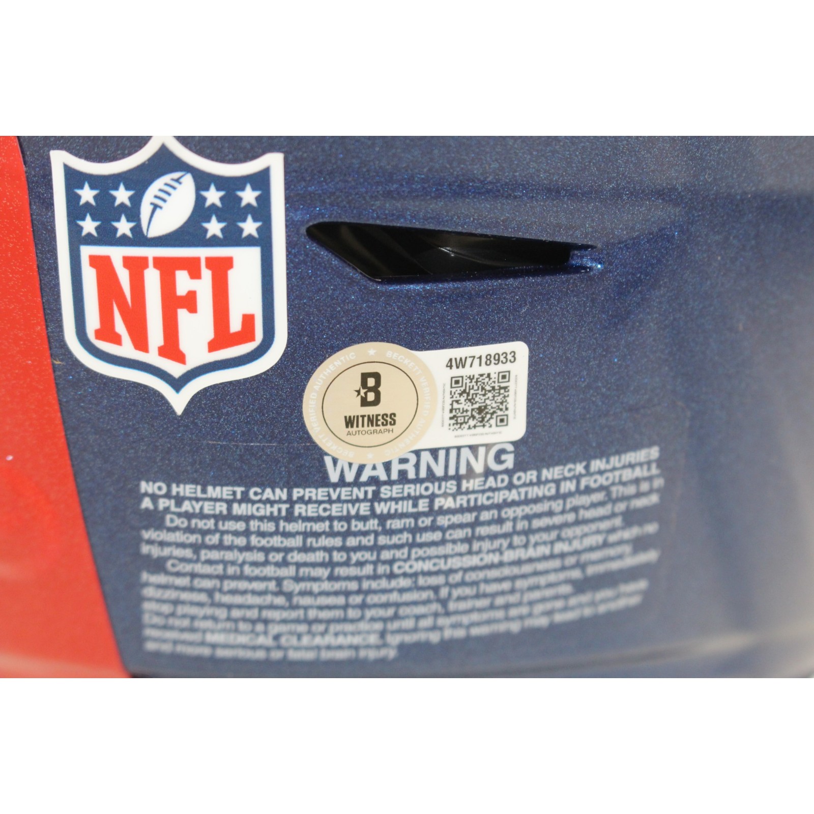 Abdul Carter Autographed New York Giants SpeedFlex Helmet G Men Beckett W 56885 6 Abdul Carter Autographed New York Giants SpeedFlex Helmet G Men Beckett W 56885