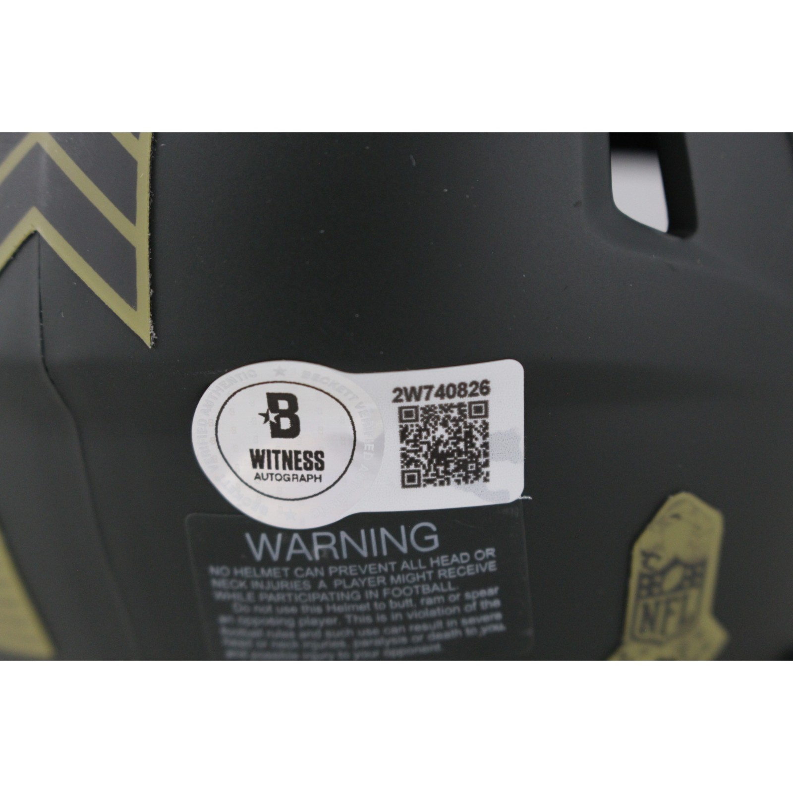 Abdul Carter Autographed New York Giants 25 STS Mini Helmet Beckett WIT 53451 4 Abdul Carter Autographed New York Giants 25 STS Mini Helmet Beckett WIT 53451