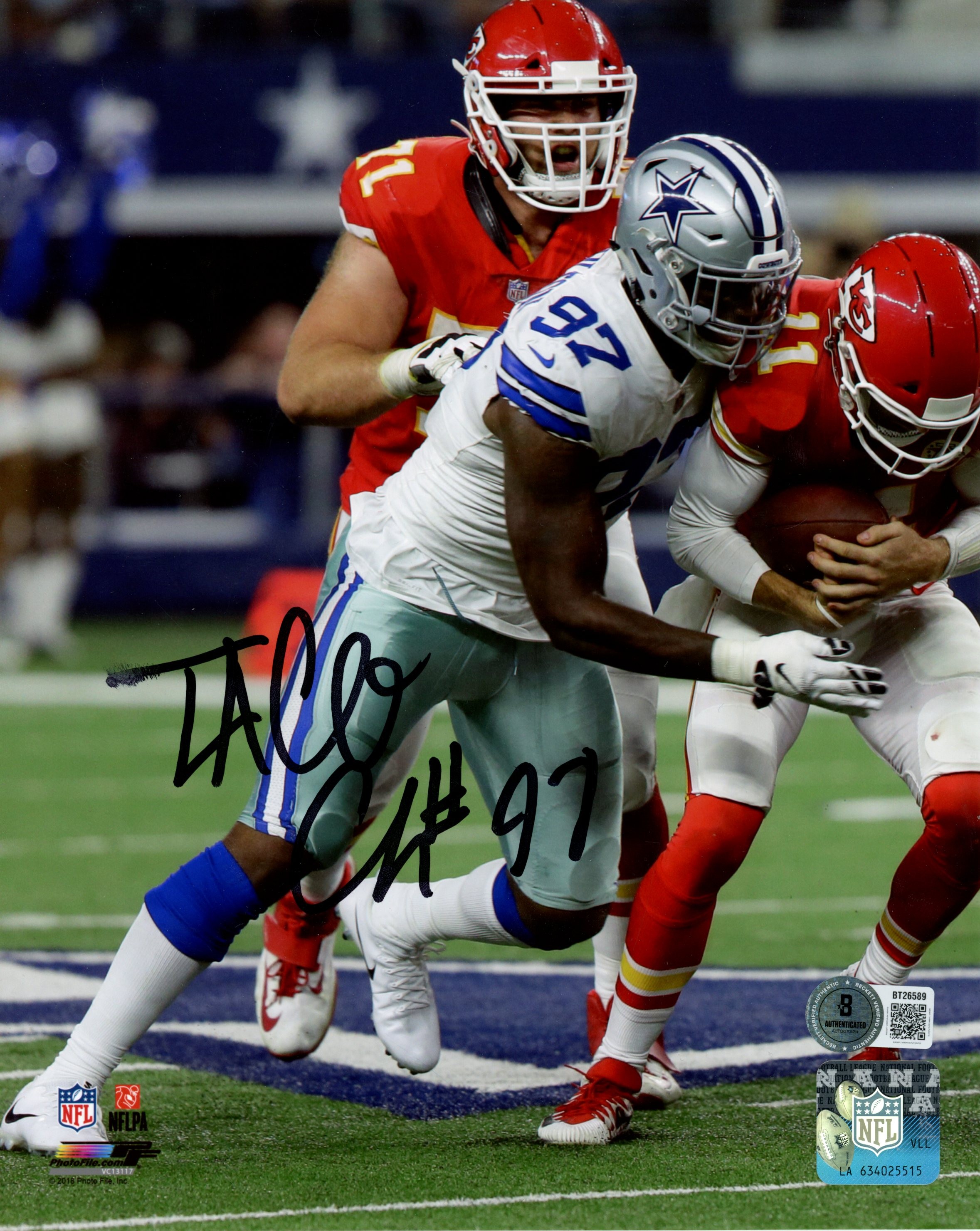 Taco Charlton Autographed Dallas Cowboys 8x10 Photo Smudged Beckett 56763