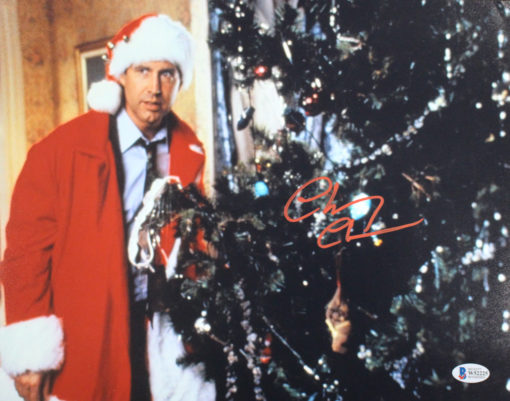 Chevy Chase Autographed Christmas Vacation 11x14 Photo Clark Griswald BAS 25936