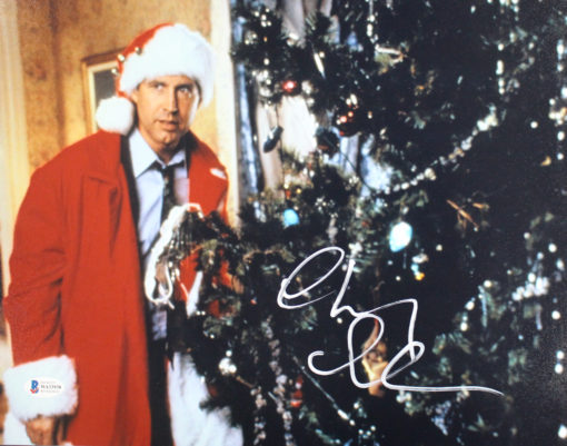 Chevy Chase Autographed Christmas Vacation 11x14 Photo Clark Griswald BAS 25956