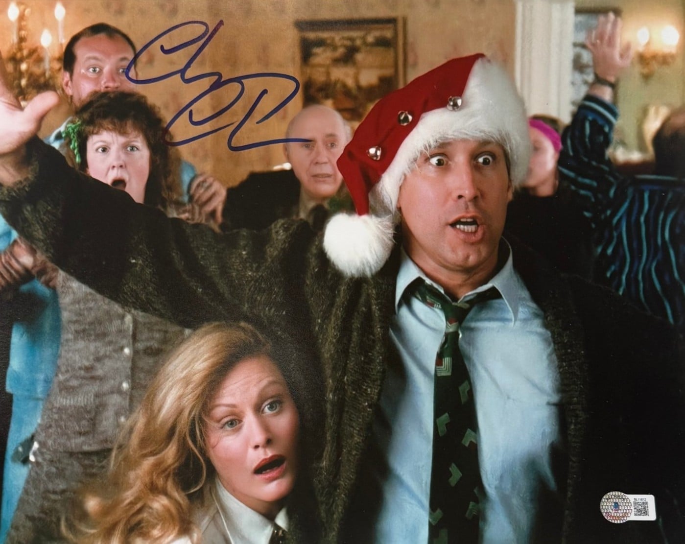 Chevy Chase Autographed/Signed Christmas Vacation 11x14 Photo Beckett WIT 58267