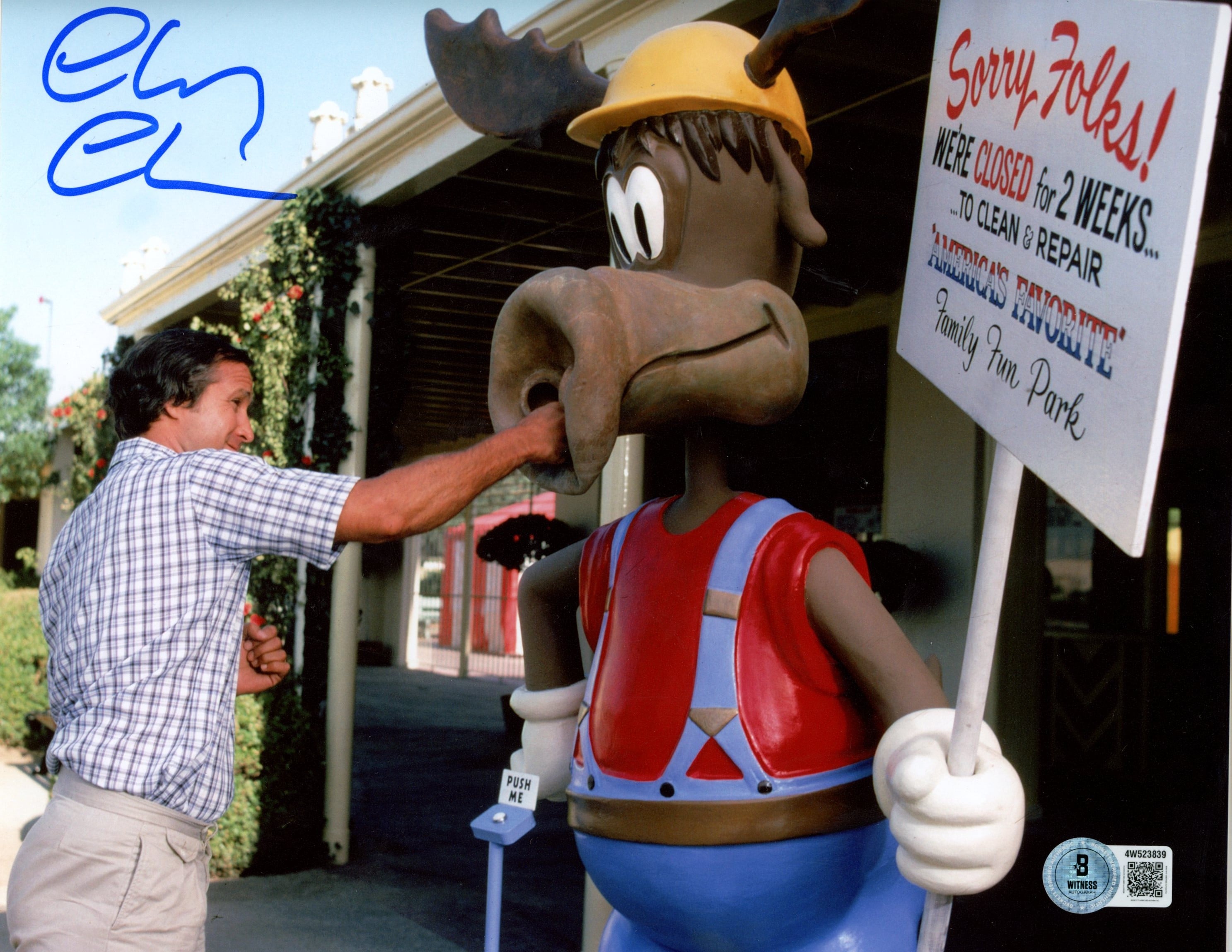 Chevy Chase Autographed/Signed Vacation 8x10 Photo Beckett Witness 56492