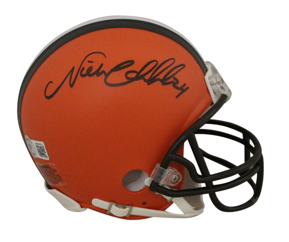 Nick Chubb Autographed Cleveland Browns VSR4 2015-19 Mini Helmet BAS