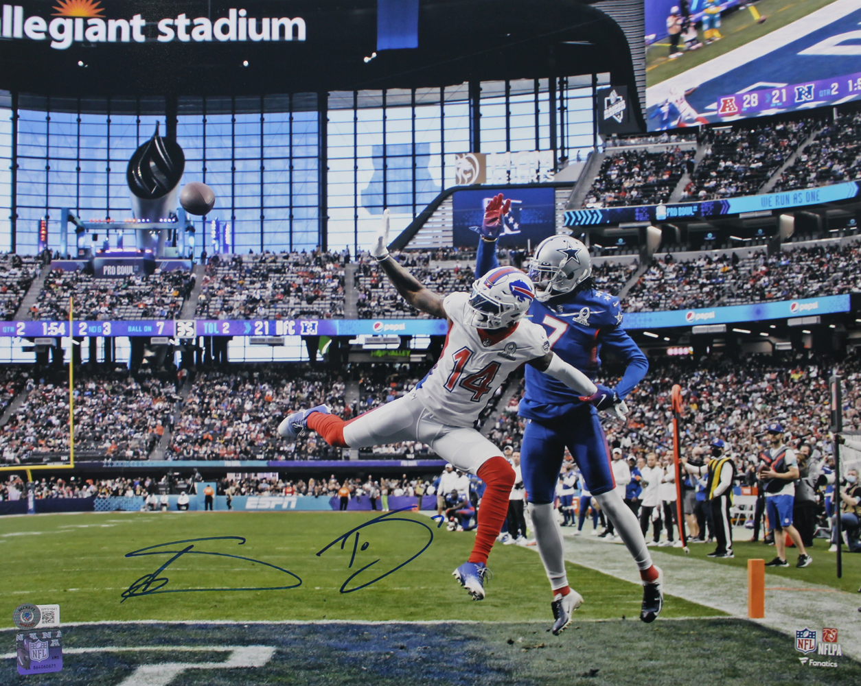 Stefon Diggs & Trevon Diggs Autographed/Signed 16x20 Photo Beckett