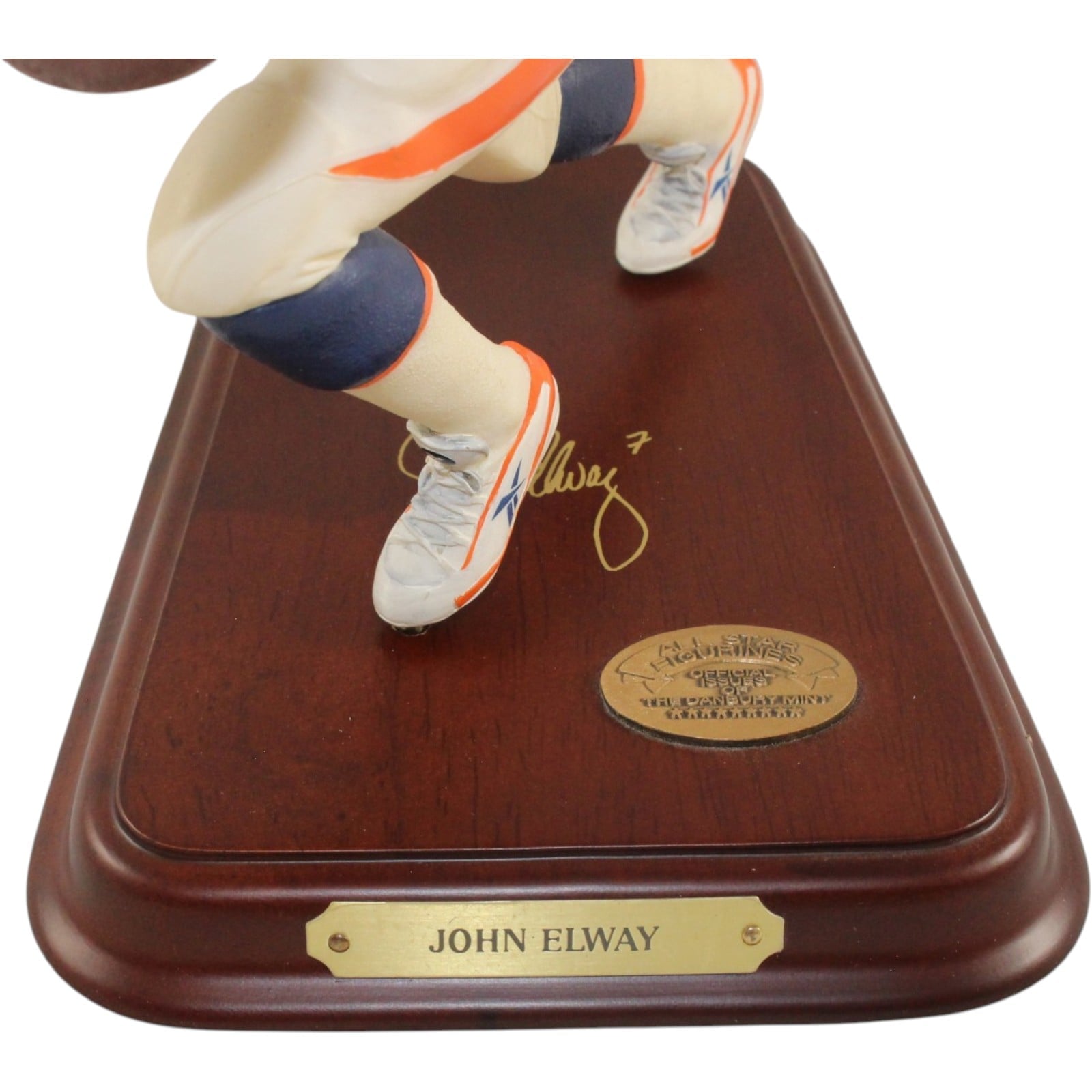 John Elway Denver Broncos Danbury Mint Super Bowl XXXIII MVP Figurine 57834 2 John Elway Denver Broncos Danbury Mint Super Bowl XXXIII MVP Figurine 57834