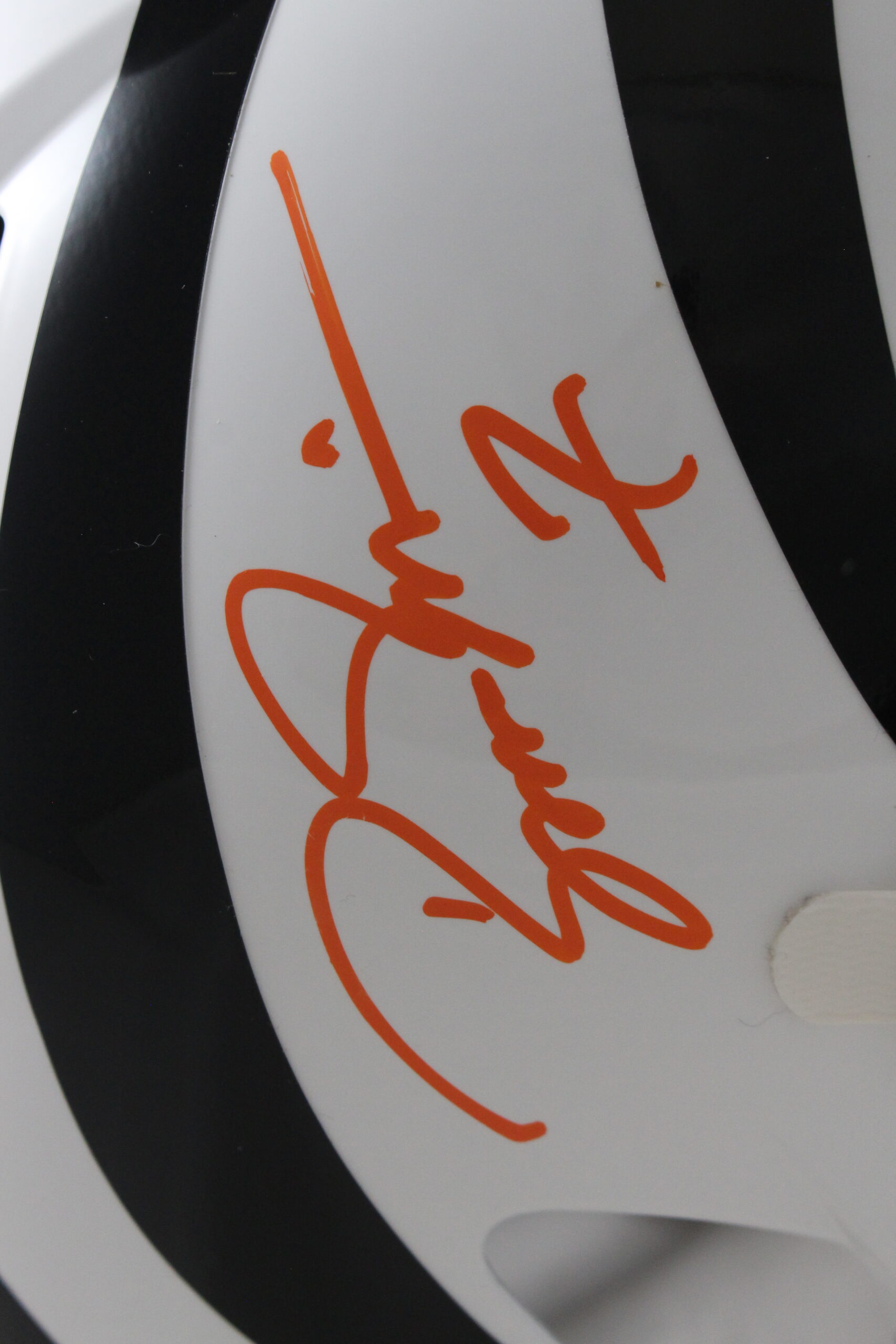 Boomer Esiason Autographed Cincinnati Bengals F/S 22 Alt Helmet Beckett 56198 2 Boomer Esiason Autographed Cincinnati Bengals F/S 22 Alt Helmet Beckett 56198