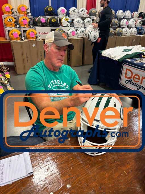 Brett Favre Autographed Green Bay Packers Authentic 24 Alt Helmet Beckett 49191