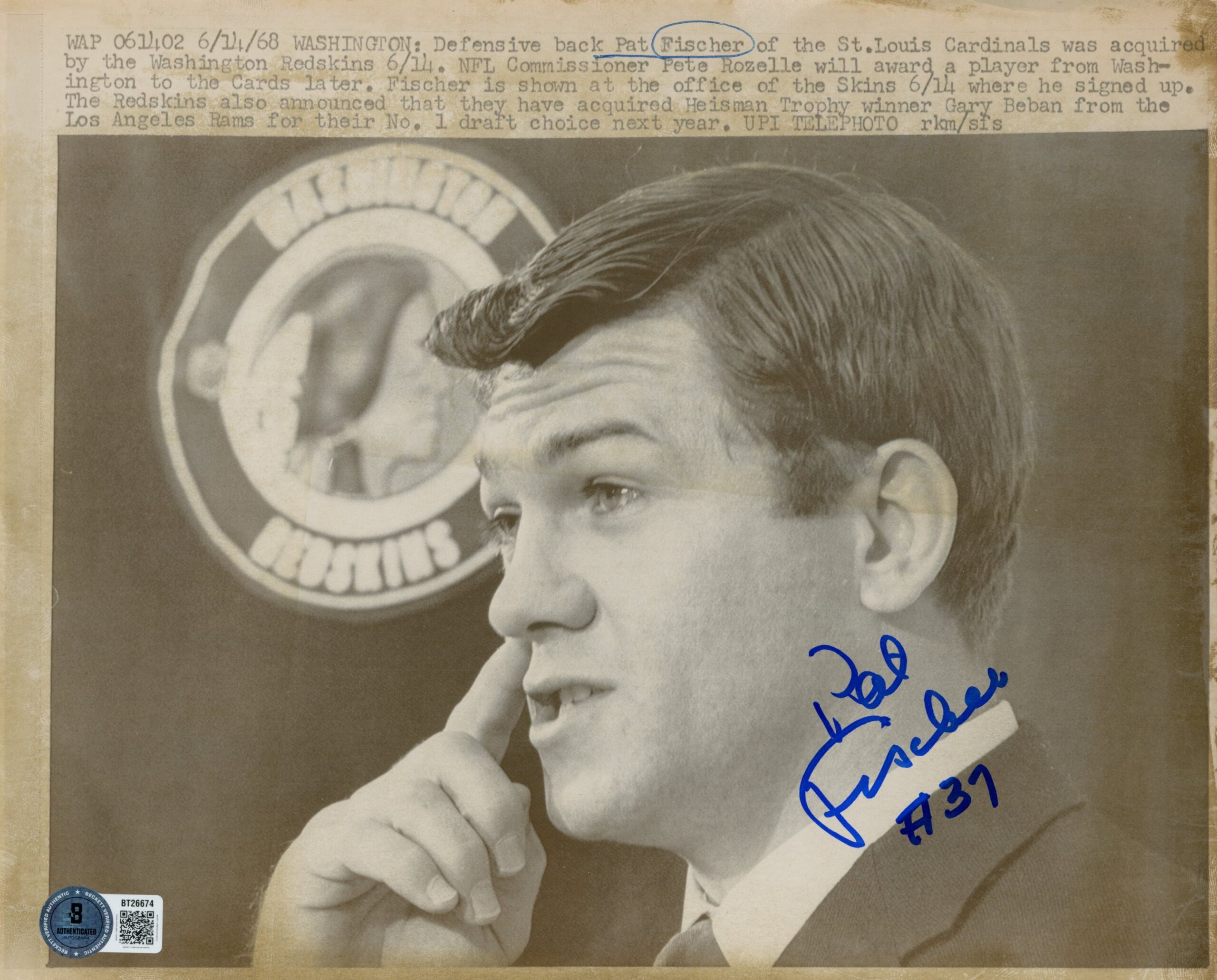 Pat Fischer Autographed Washington Redskins 8x10 Photo B&W Article Beckett 56664 1 Pat Fischer Autographed Washington Redskins 8x10 Photo B&W Article Beckett 56664