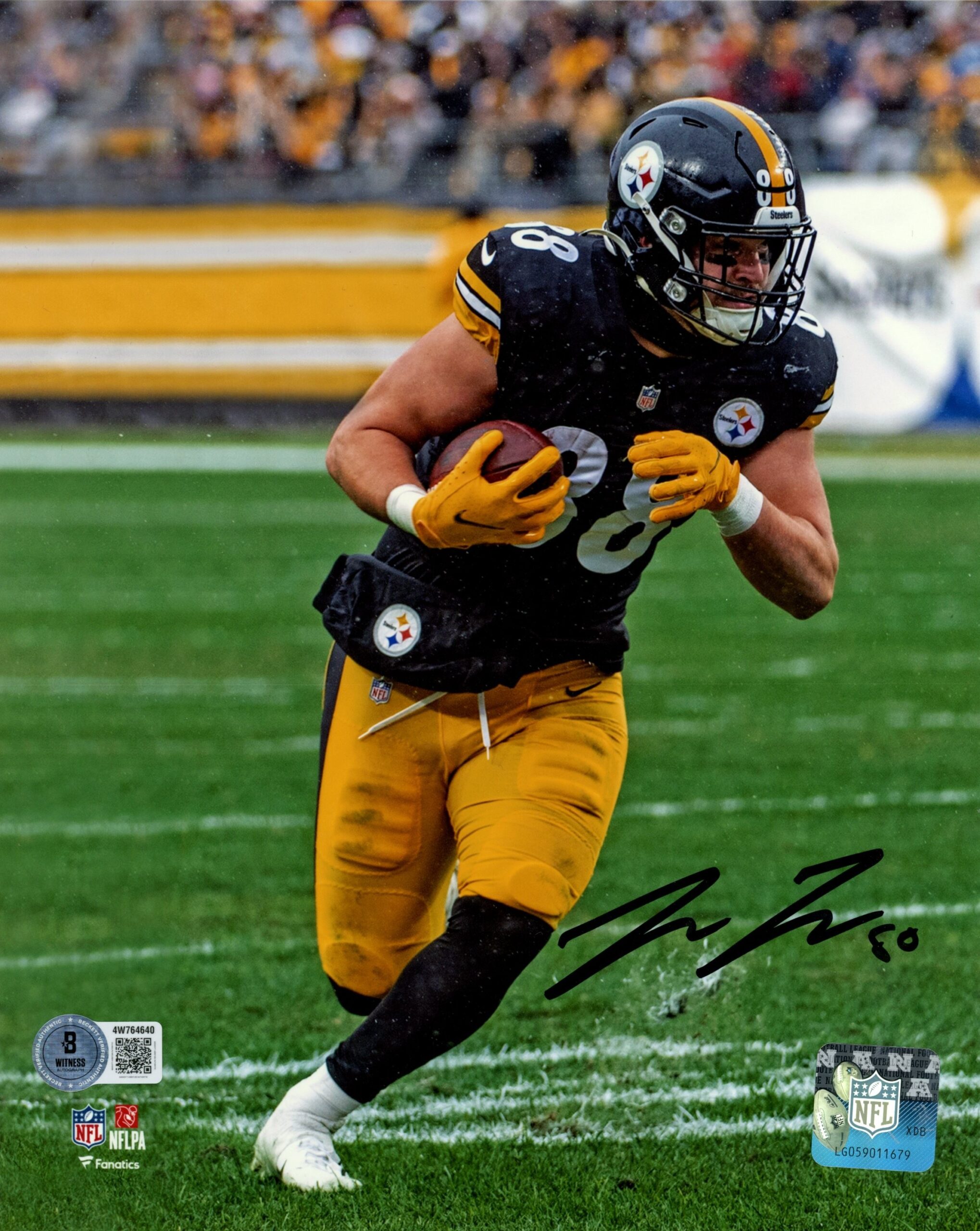 Pat Freiermuth Autographed Pittsburgh Steelers 8x10 Photo Beckett Witness 56965