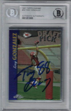 Tony Gonzalez Signed Kansas City Chiefs 1997 Topps Chrome Card BAS Slab 28917