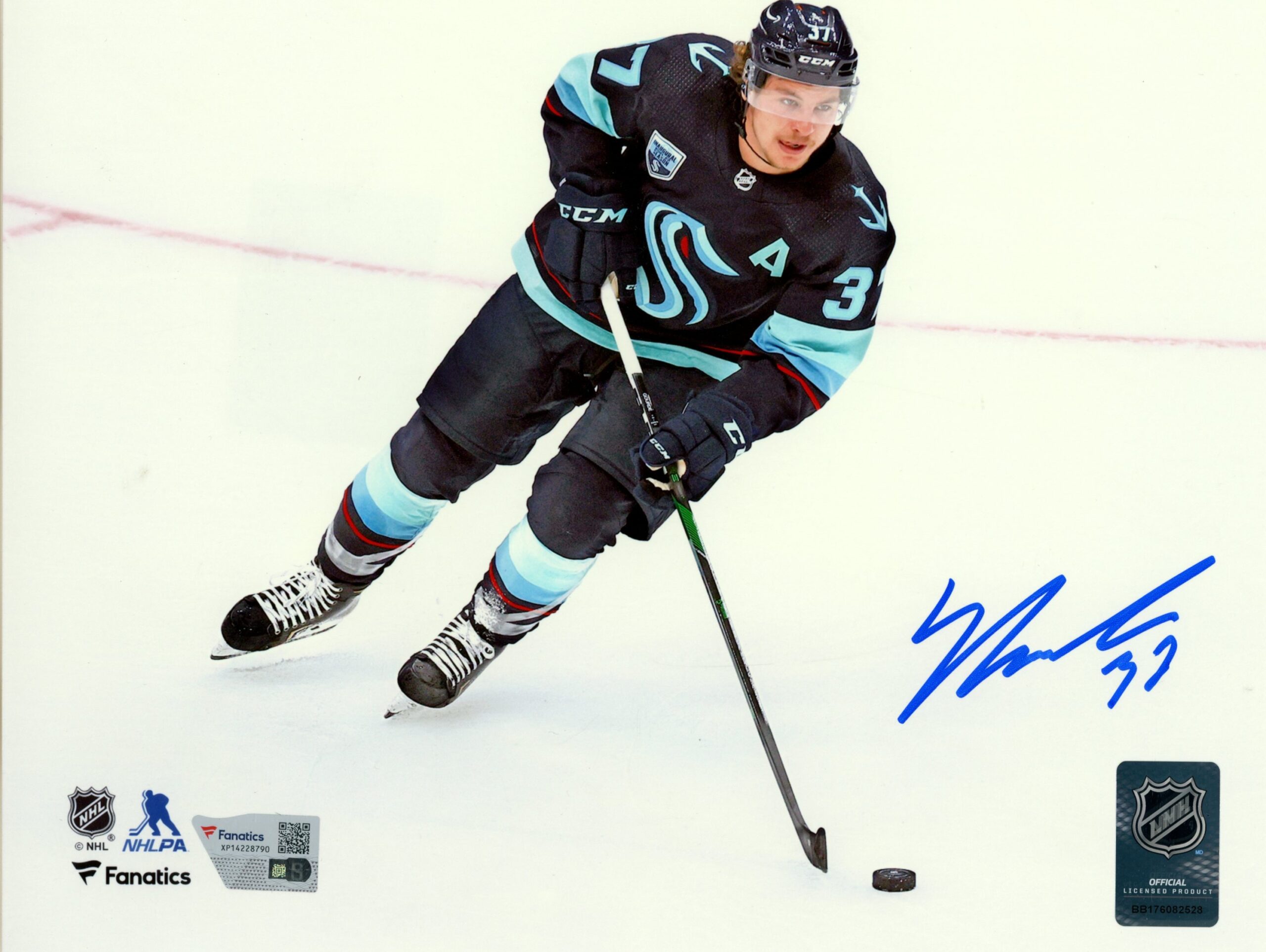 Yanni Gourde Autographed/Signed Seattle Kraken 8x10 Photo Fanatics 54405