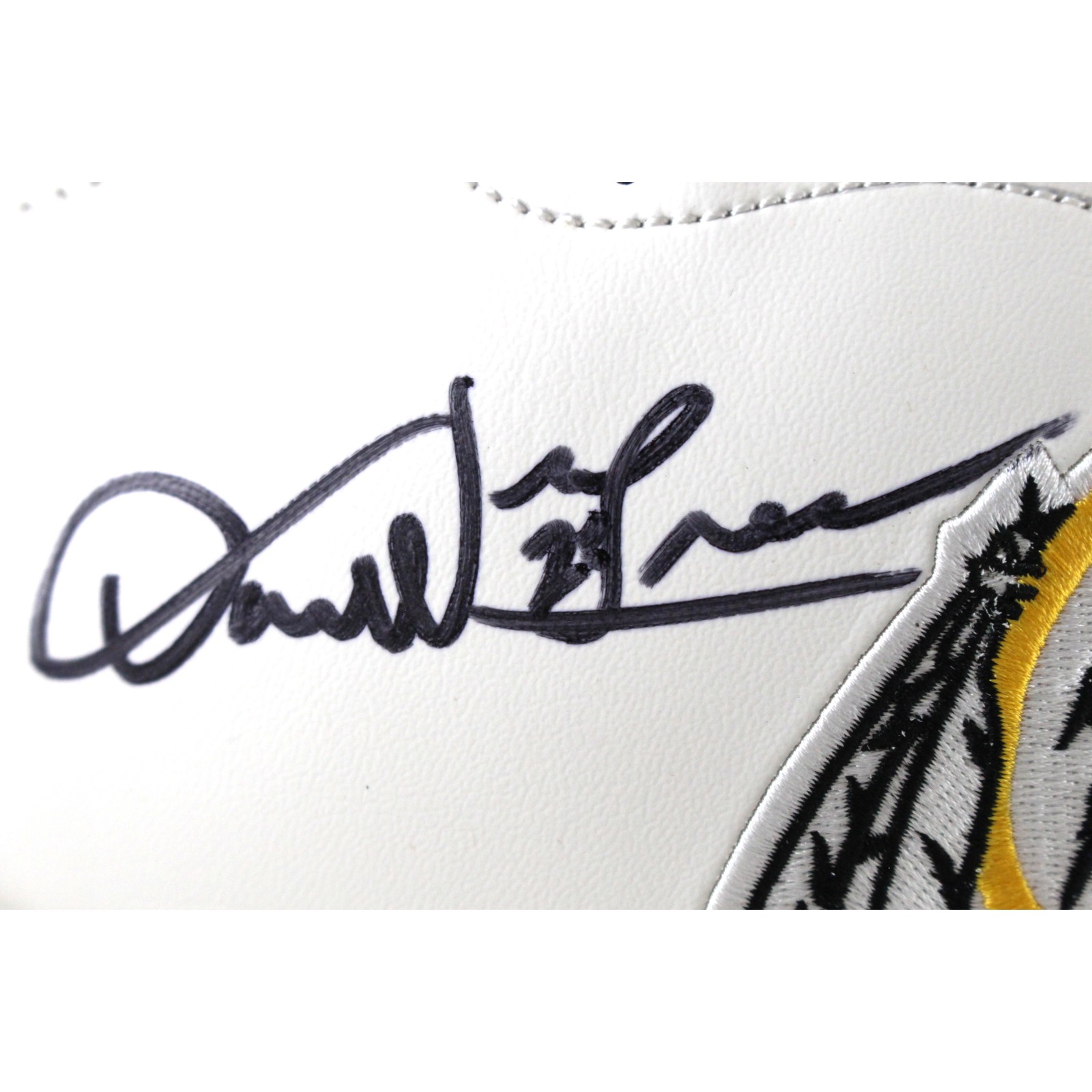 Darrell Green Autographed Washington Redskins Logo Football HOF Beckett 51822 2 Darrell Green Autographed Washington Redskins Logo Football HOF Beckett 51822