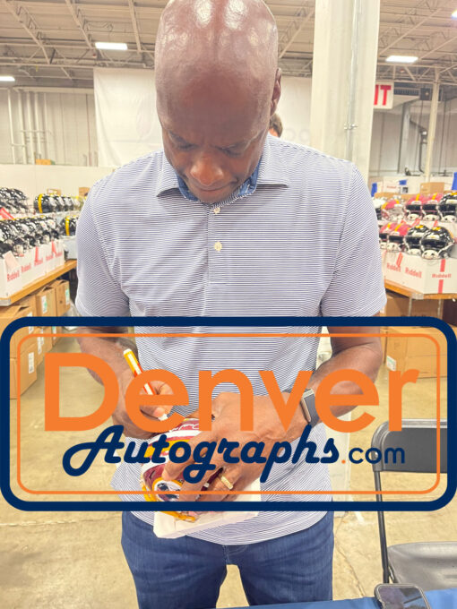 Darrell Green Autographed Washington Redskins Mini Helmet Beckett Witness 51864
