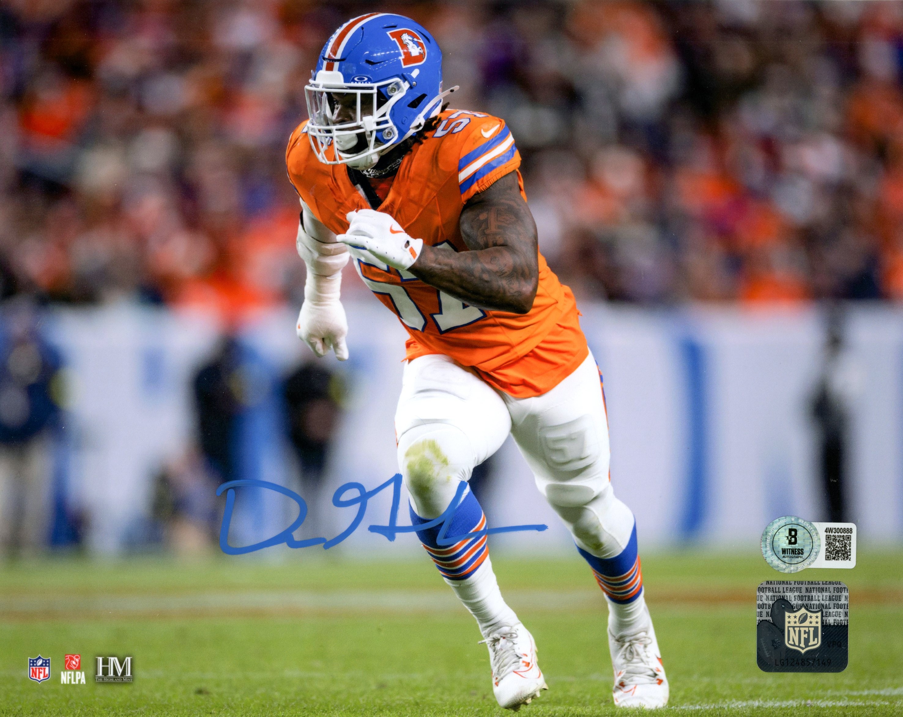 Dre Greenlaw Autographed Denver Broncos 8x10 Photo Beckett Witness 54662