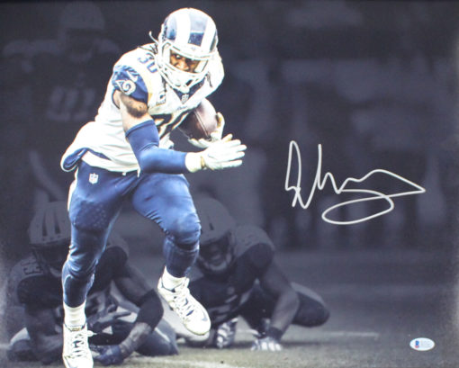 Todd Gurley Autographed/Signed Los Angeles Rams 16x20 Photo BAS 24840