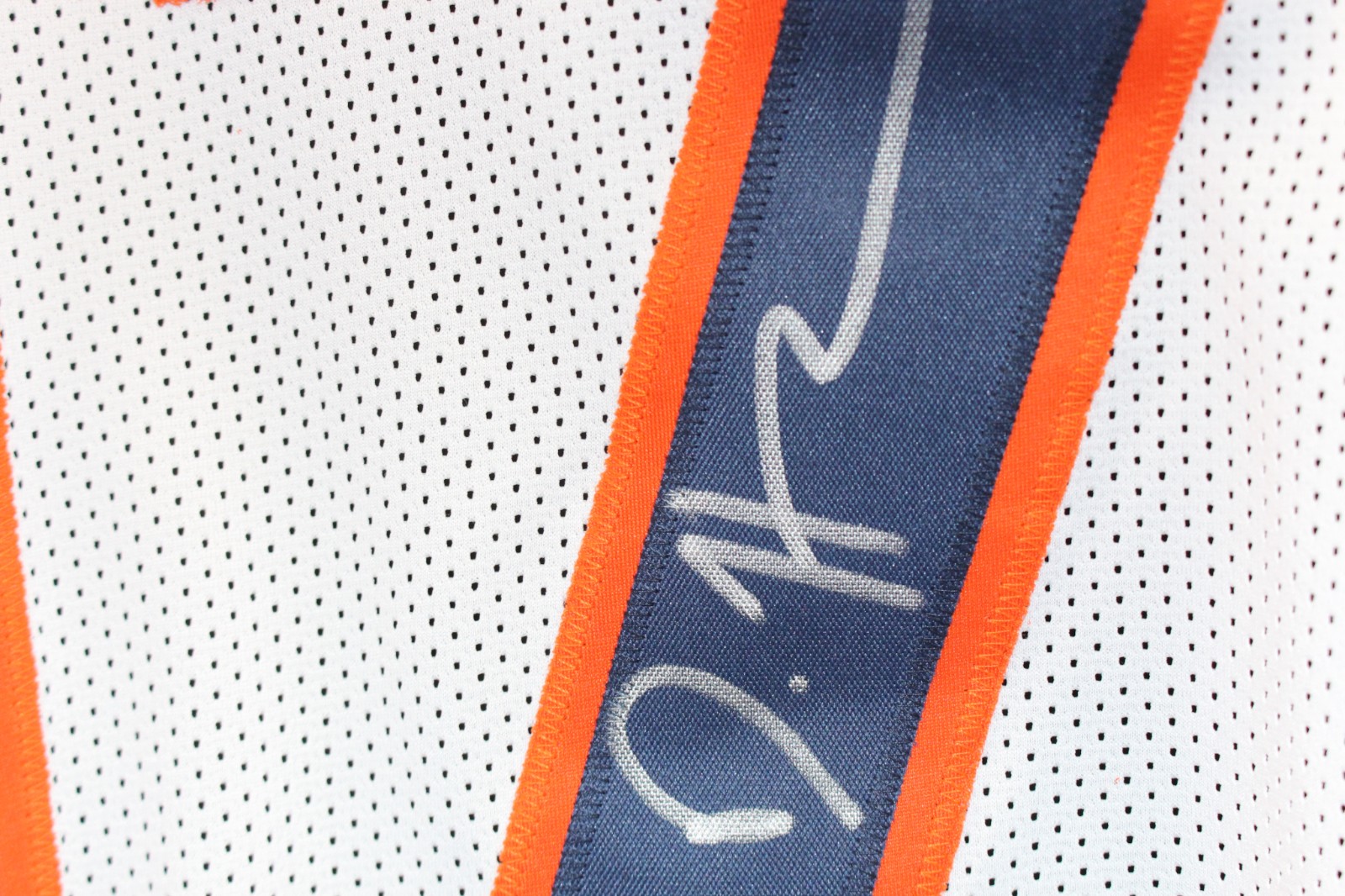 DaeSean Hamilton Autographed/Signed Pro Style Size XL White Jersey JSA 59374