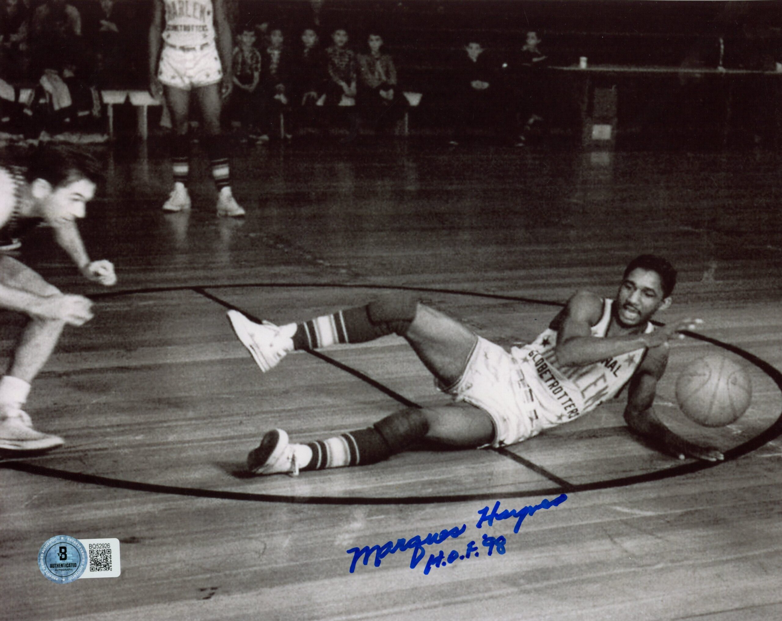 Marques Haynes Autographed Harlem Globetrotters 8x10 Photo HOF Beckett 57347
