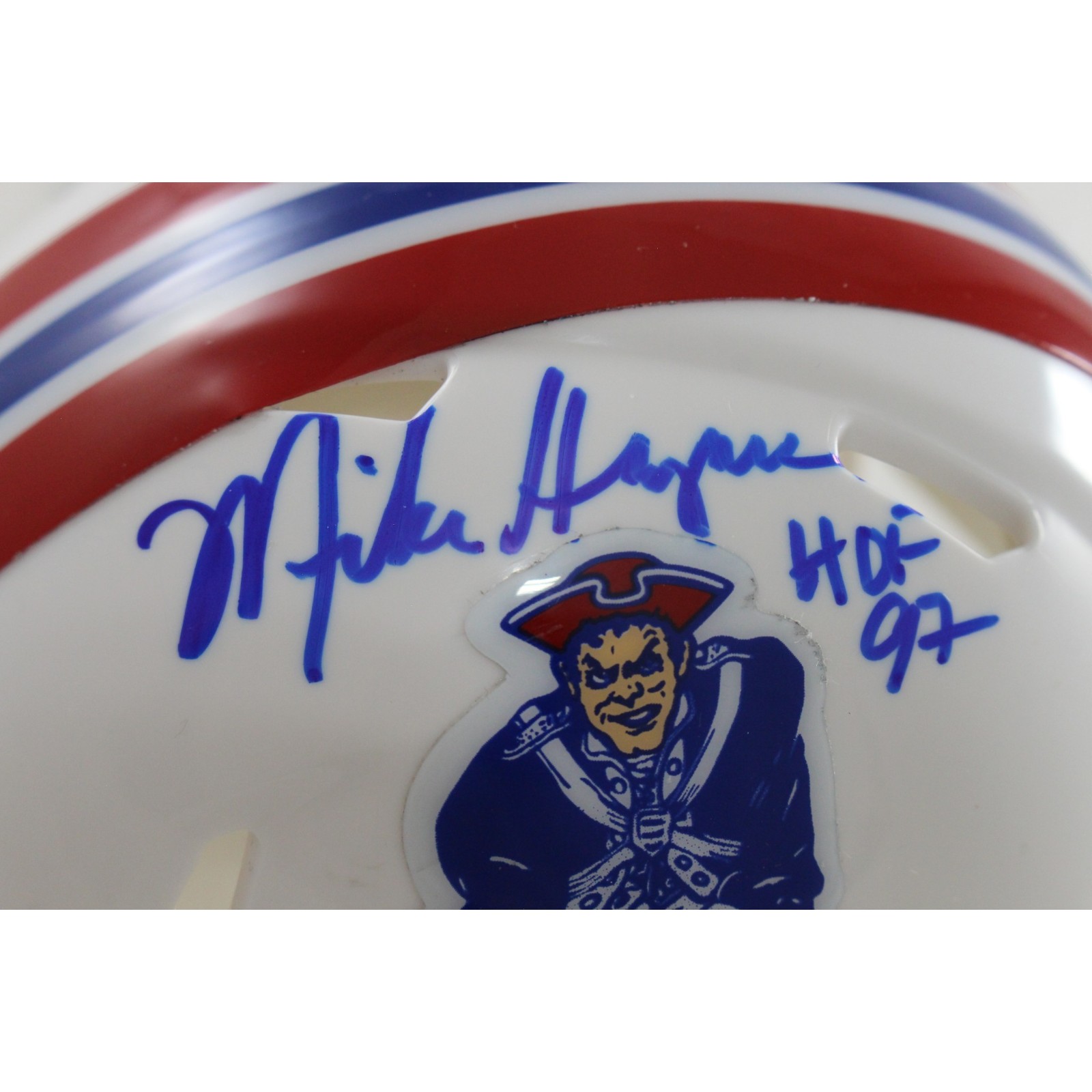 Mike Haynes Autographed New England Patriots TB Mini Helmet HOF Beckett 55790