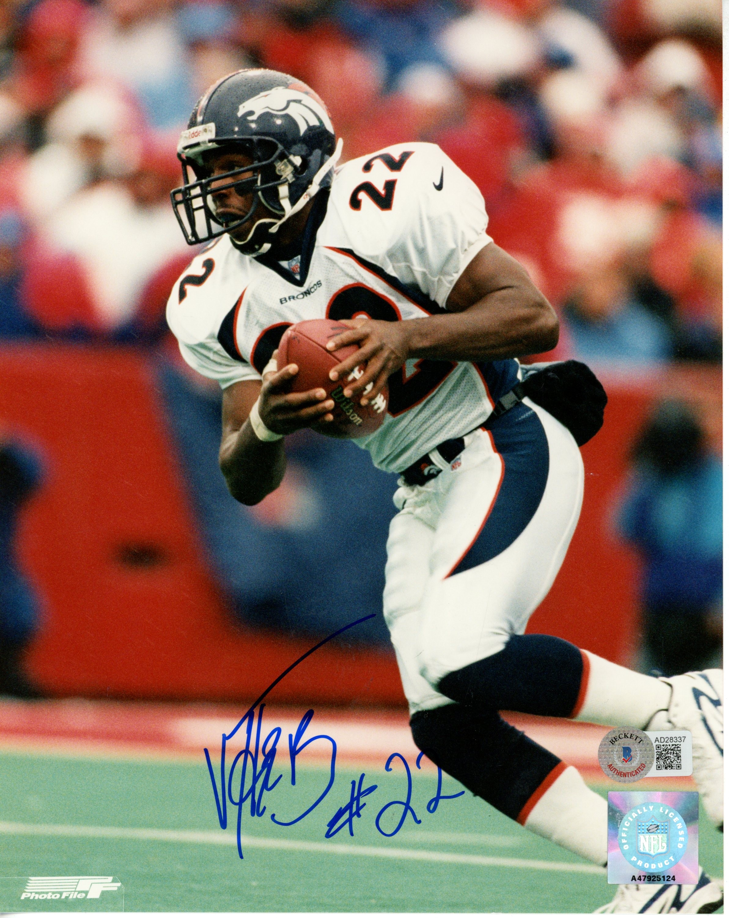 Vaughn Hebron Autographed/Signed Denver Broncos 8x10 Photo Beckett 55849