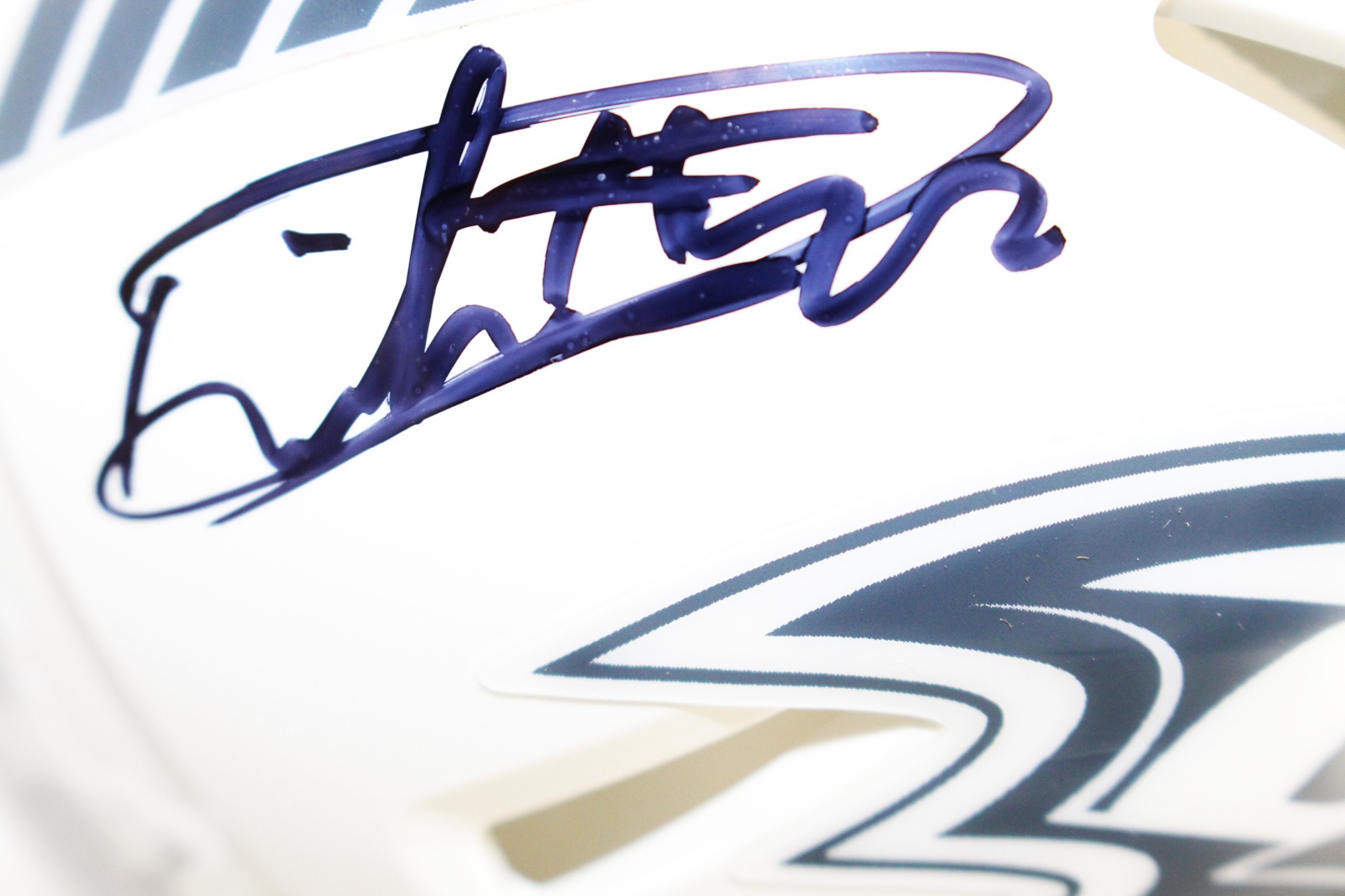 Derrick Henry Autographed Baltimore Ravens Mini Helmet 24 STS Beckett 52730