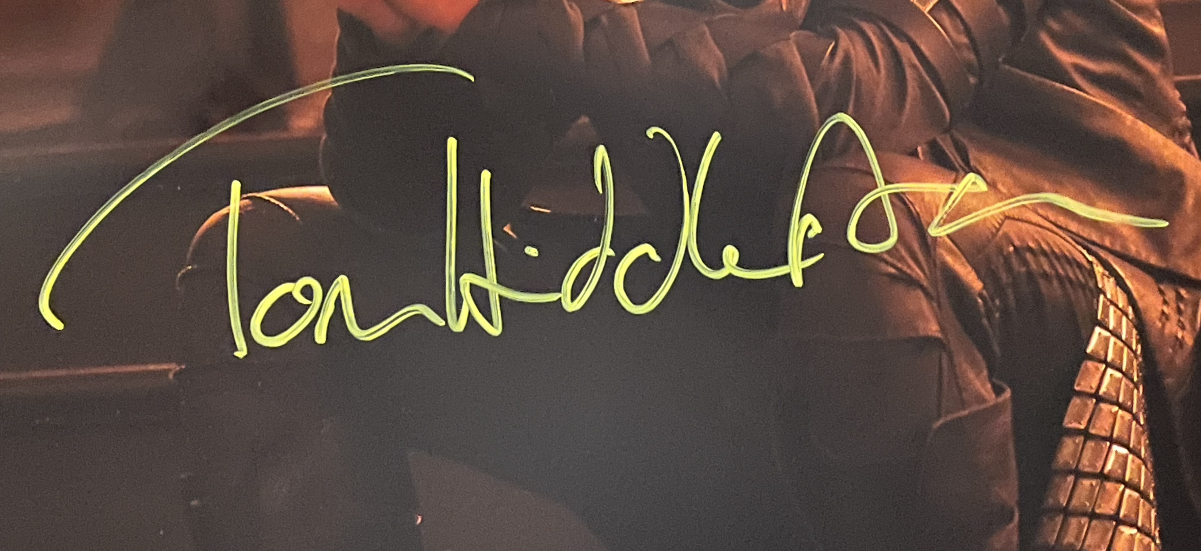 Tom Hiddleston Autographed/Signed Marvel Avengers Loki 11x14 Photo Beckett 46985