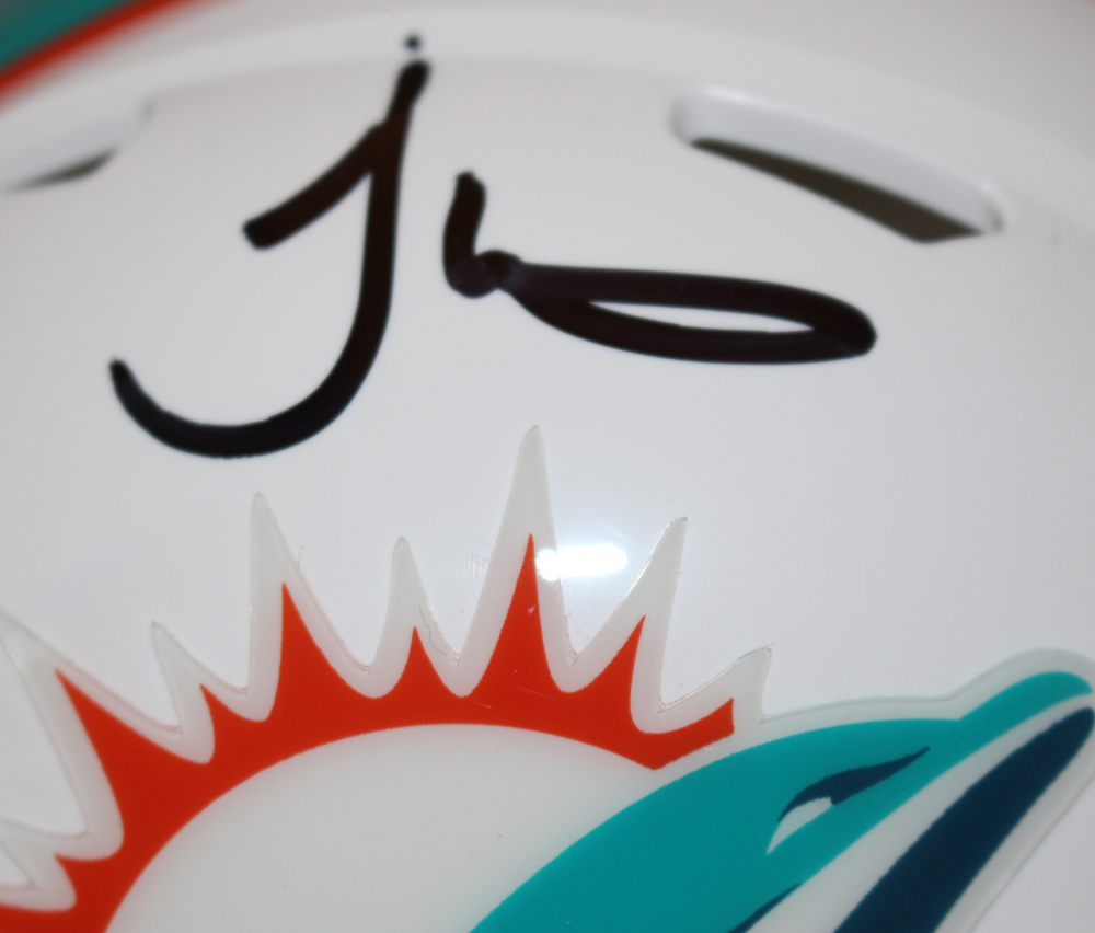 Tyreek Hill Autographed/Signed Miami Dolphins Speed Mini Helmet Beckett