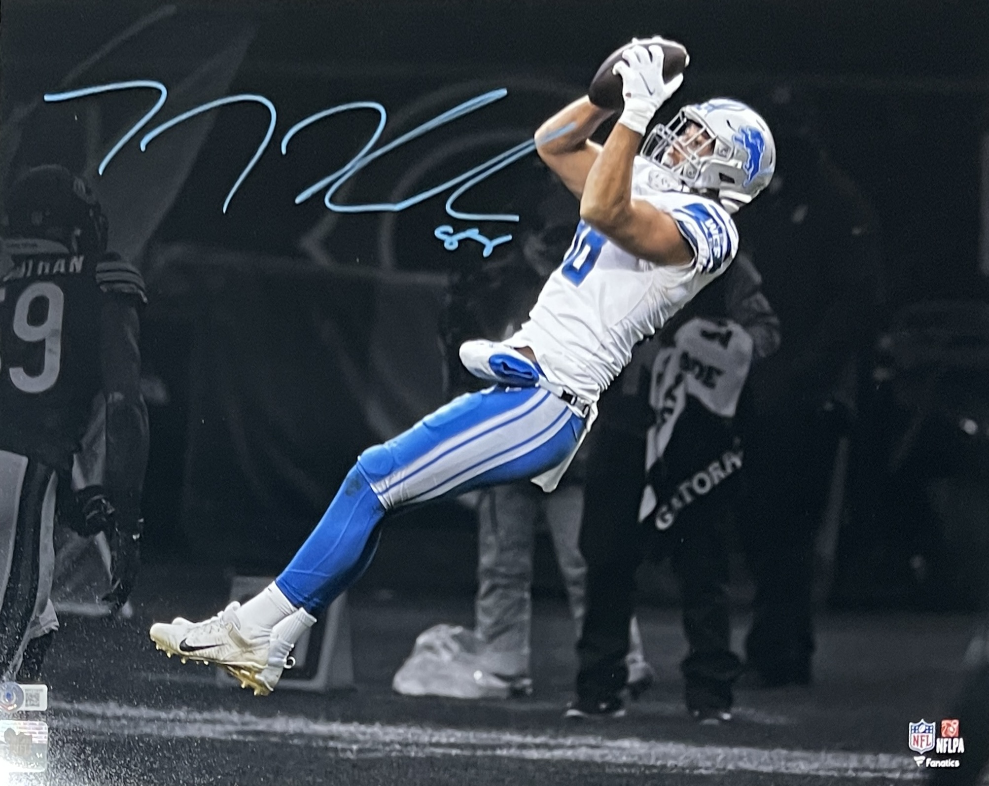 TJ Hockenson Autographed/Signed Detroit Lions 16x20 Photo Beckett 
