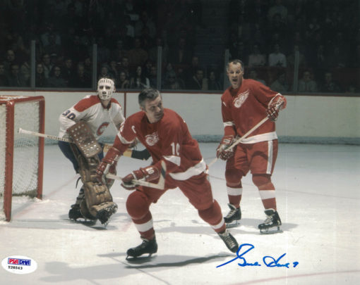 Gordie Howe Autographed/Signed Detroit Red Wings 8x10 Photo PSA 24643