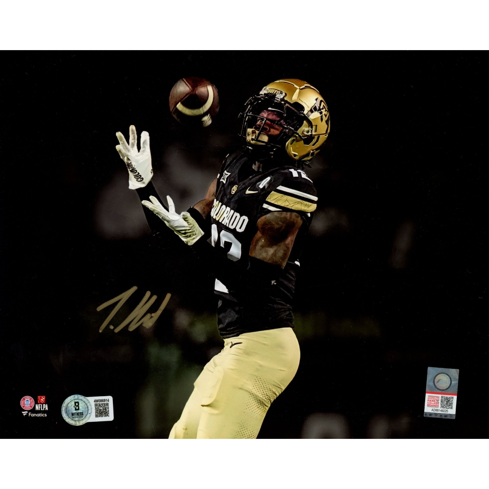 Travis Hunter Autographed Colorado Buffaloes 8x10 Photo Beckett Witness 53348