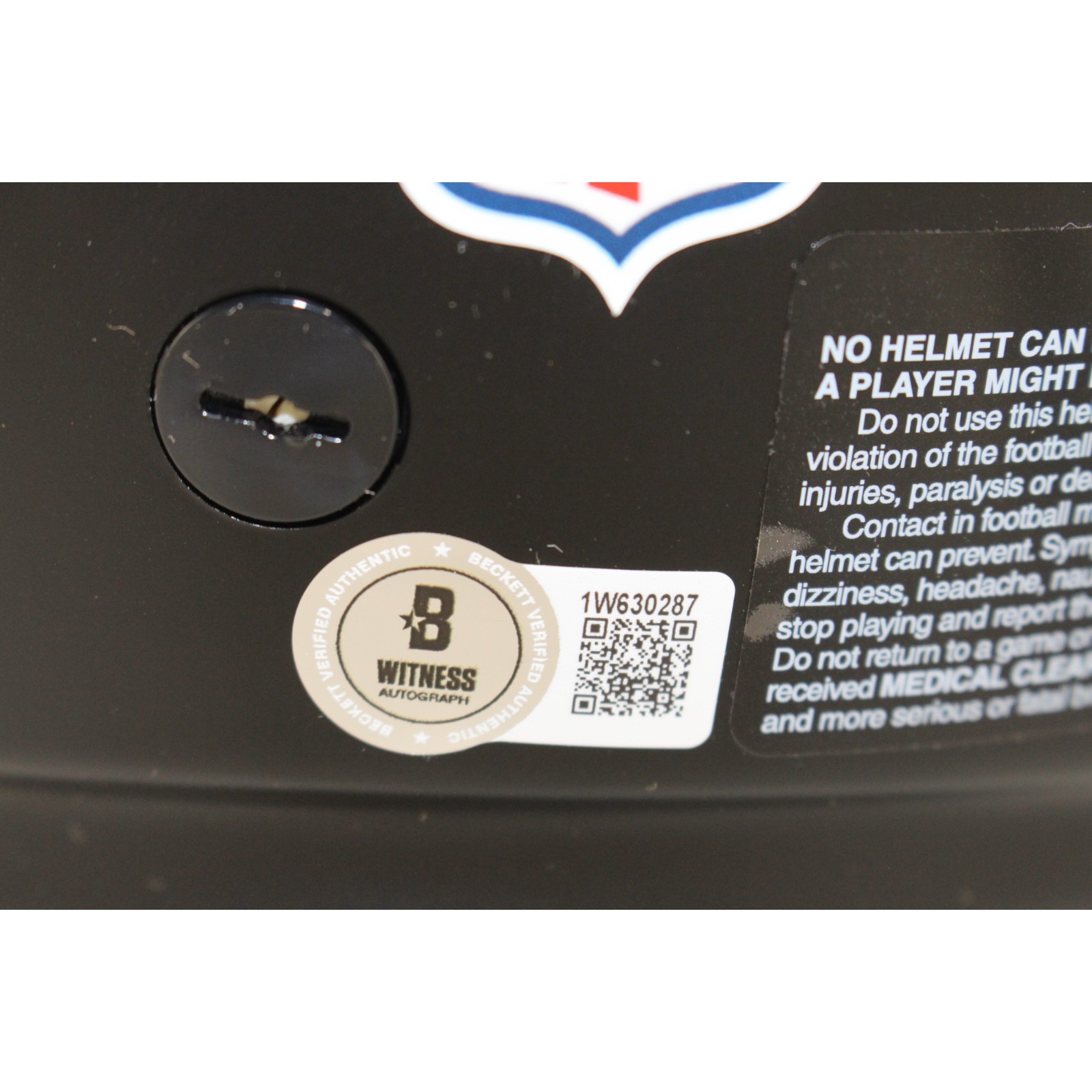 Julio Jones Autographed Atlanta Falcons SpeedFlex Helmet Beckett Witness 51904 5 Julio Jones Autographed Atlanta Falcons SpeedFlex Helmet Beckett Witness 51904