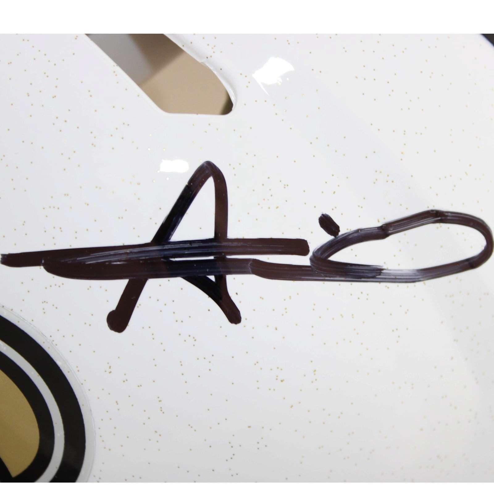 Alvin Kamara Autographed New Orleans Saints Pro Helmet 25 Alt Beckett WIT 58663 2 Alvin Kamara Autographed New Orleans Saints Pro Helmet 25 Alt Beckett WIT 58663